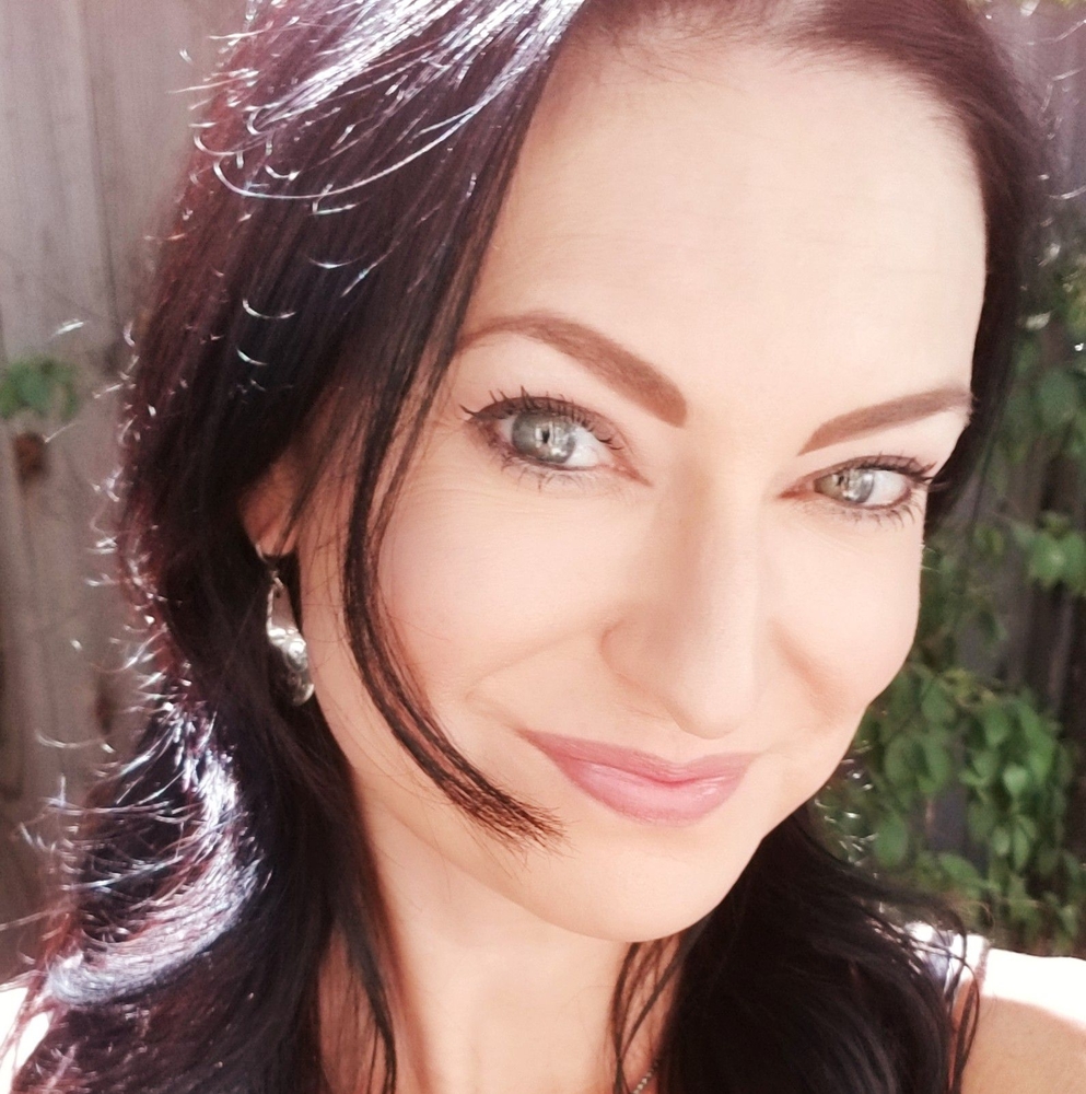 Meet your Posher, Janel